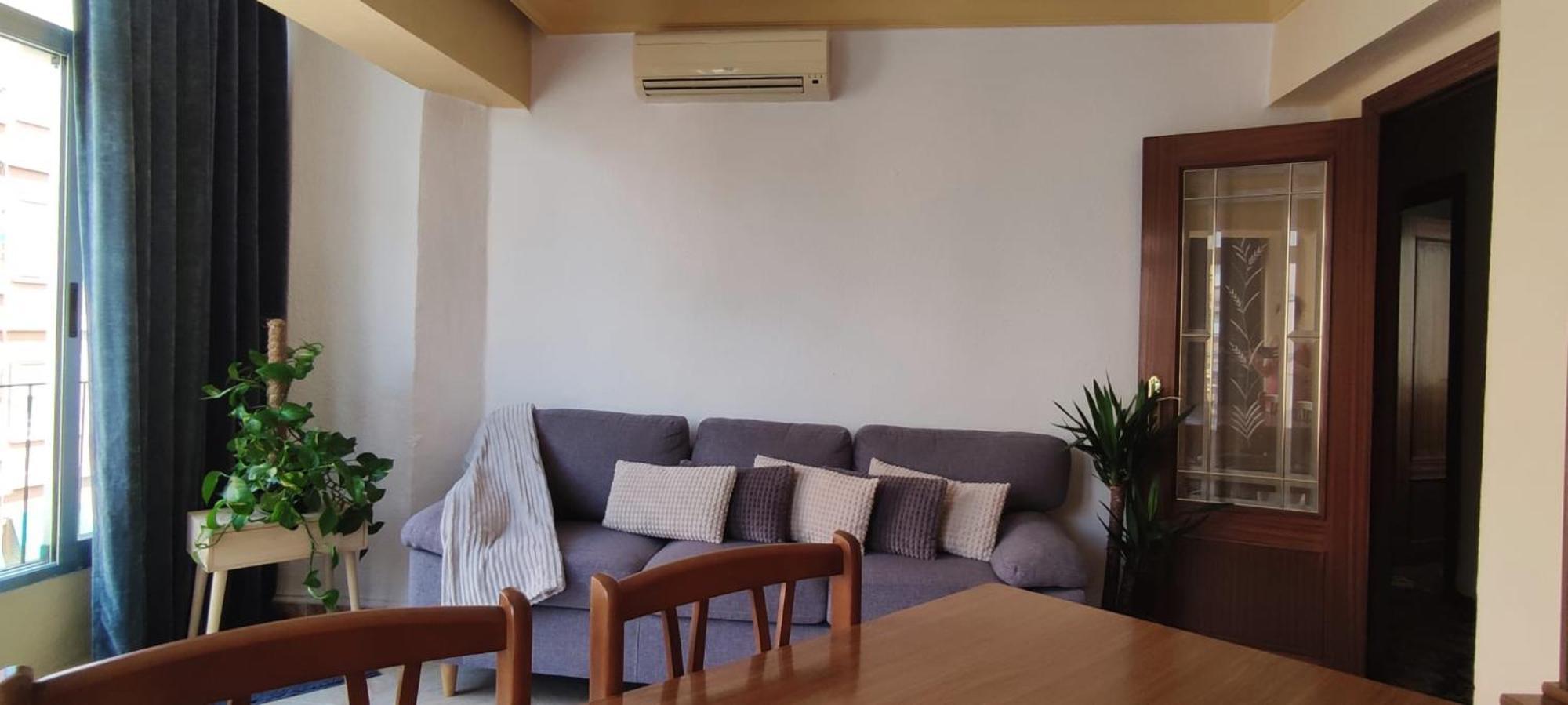 Habitacion Con Balcon Privado. Apartment Valencia Bagian luar foto